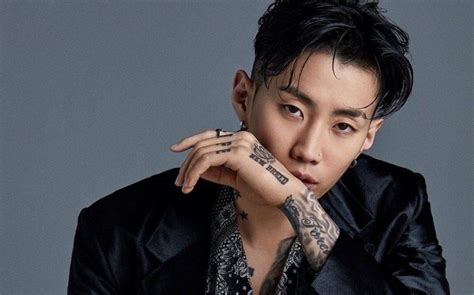 jay park 髮型|朴宰範Jay Park保養日常：自帶男神光！打造帥氣捲髮秘訣、男性。